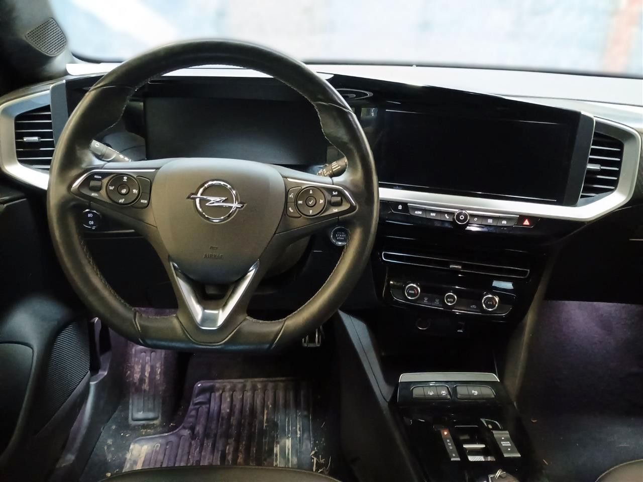 Fahrzeugabbildung Opel Mokka-e ULTIMATE 1-PHASIG NAVI/LED/KAMERA/DAB+