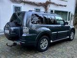 Mitsubishi Pajero 3,2 DI-D 4WD Top Automatik Top (1. Hand) - Mitsubishi Pajero Top mit Diesel-Antrieb