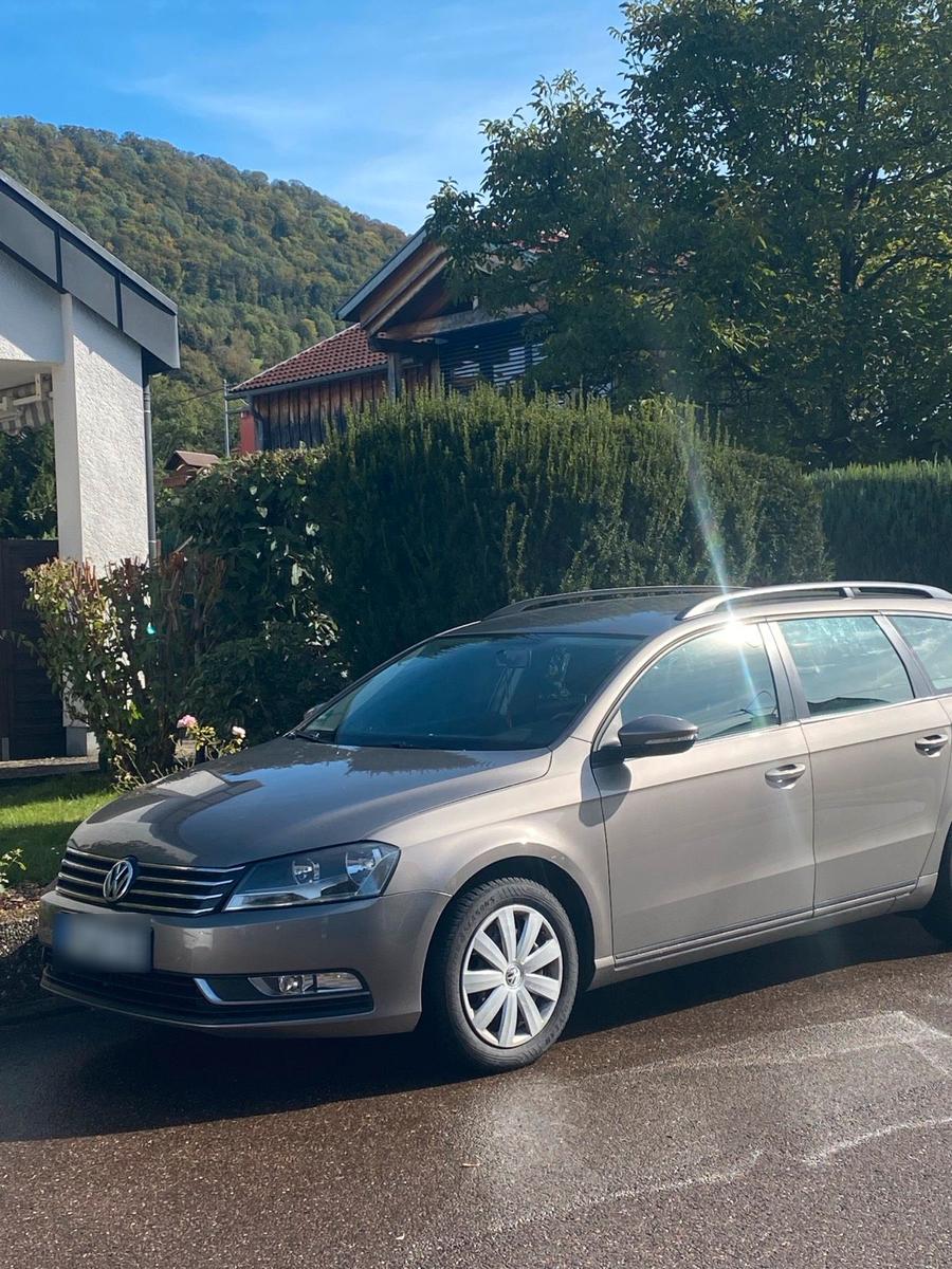 Volkswagen Passat 2011 — photo 15