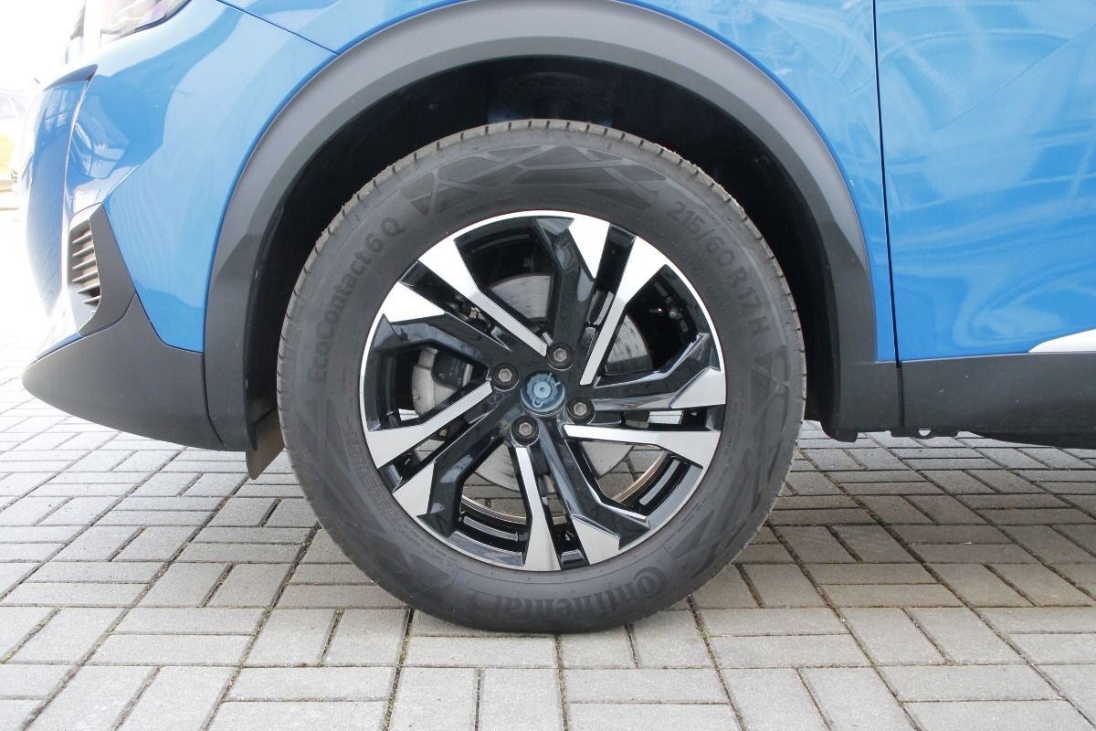 Fahrzeugabbildung Peugeot 2008 E-2008 Allure Pack Elektro / Navi