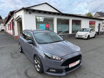 Ford Focus - 4