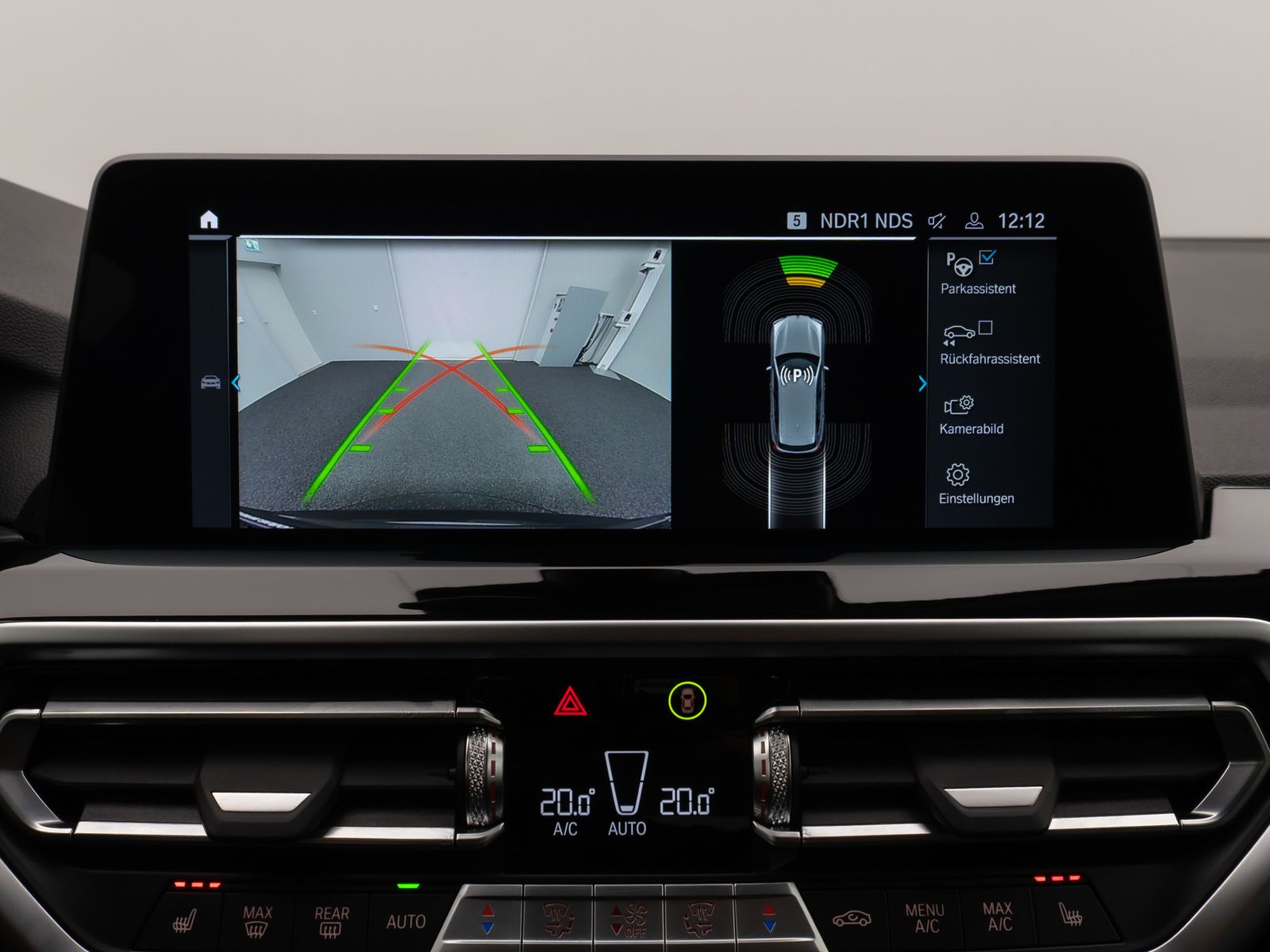 Fahrzeugabbildung BMW X3 xD30e Kamera DAB HiFi Komfort MSport 19Zoll