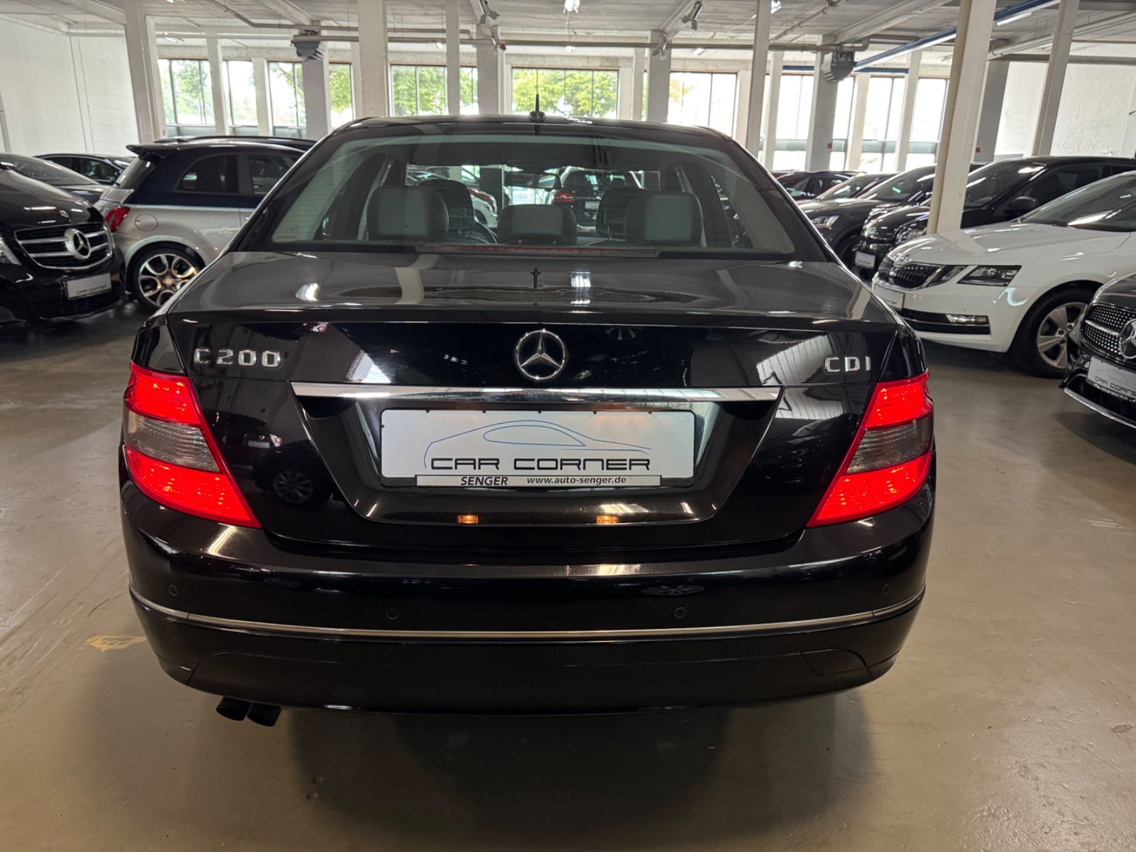 Fahrzeugabbildung Mercedes-Benz C 200 CDI AVANTGARDE AHK SHZ LEDER PTS TÜV NEU