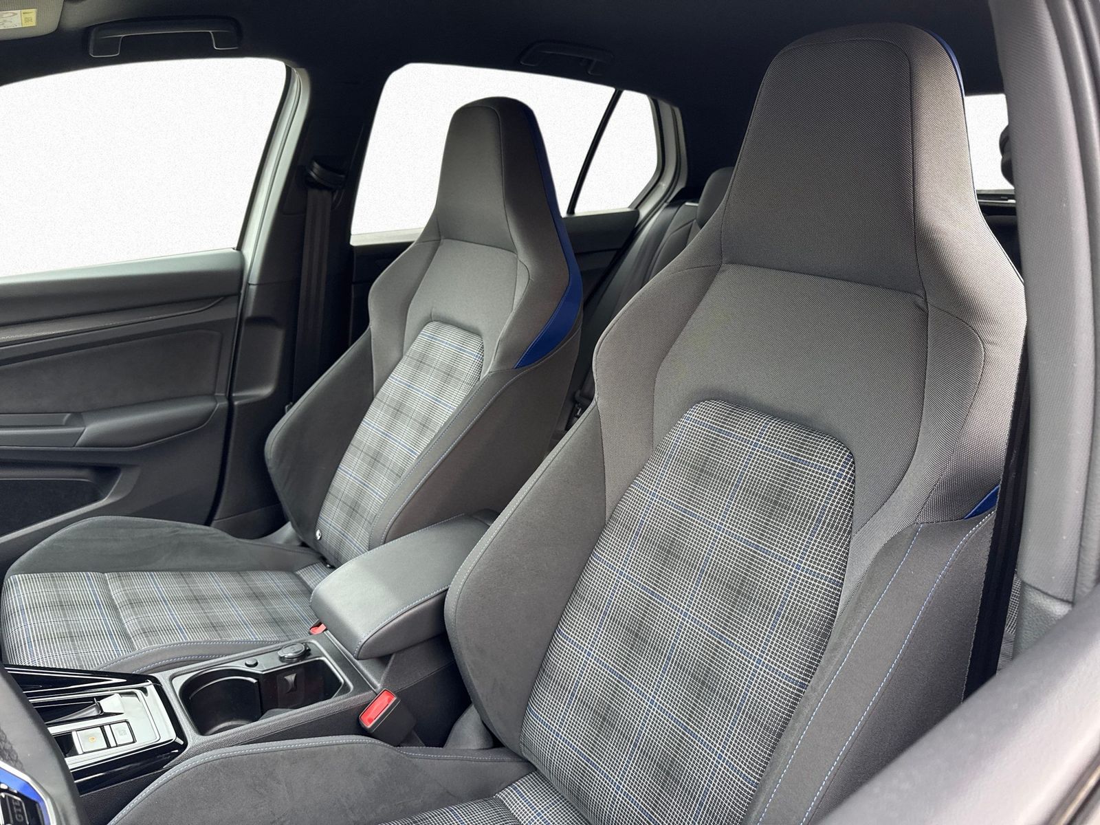 Volkswagen Golf - Bild 10