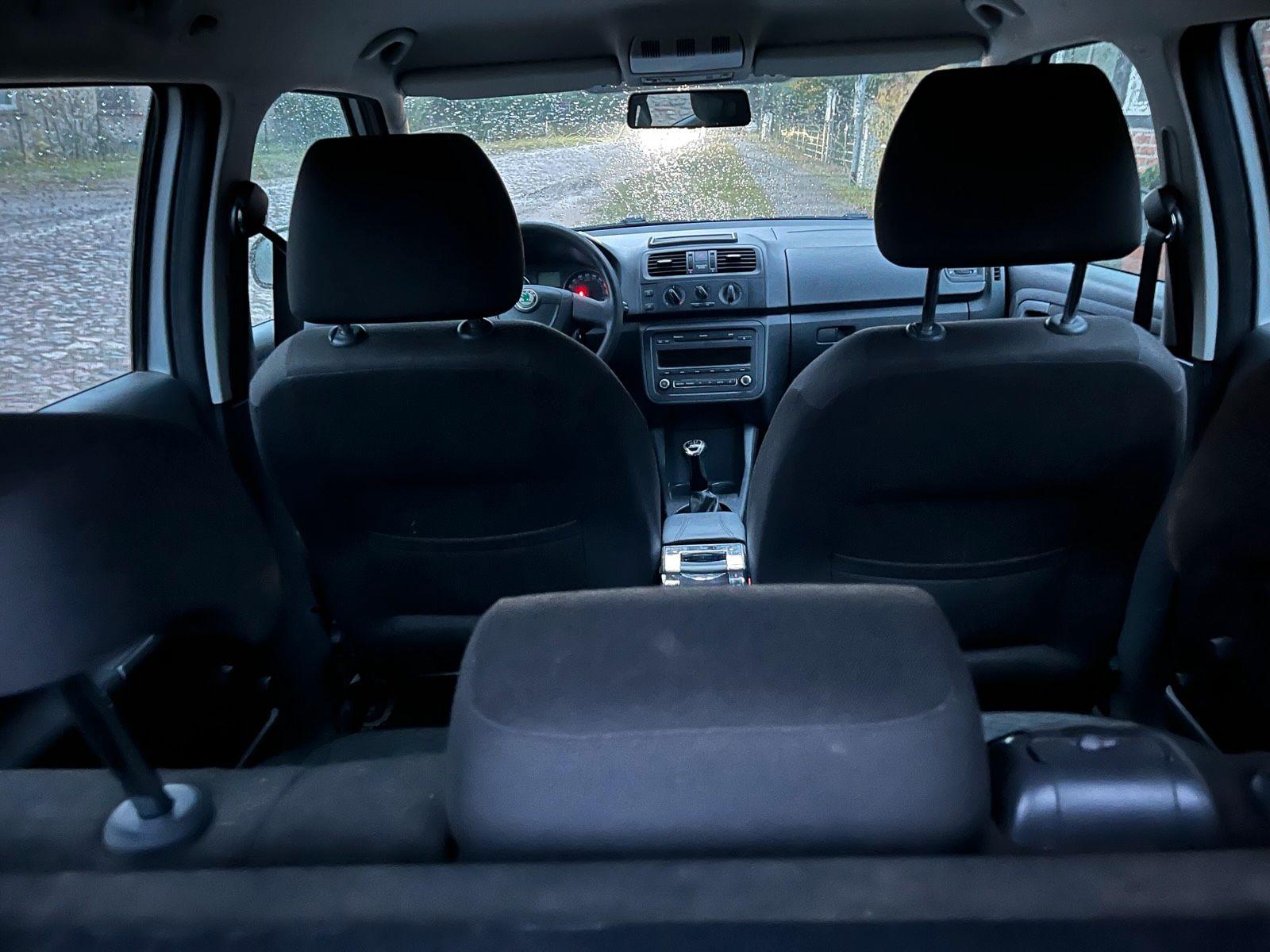 Skoda Fabia 2012 — photo 14