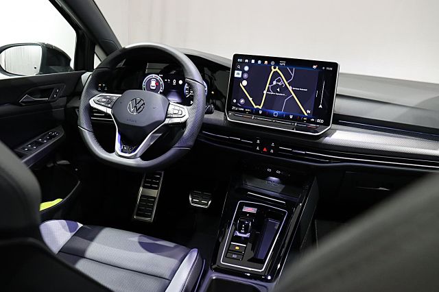 Golf GTE 1.5l DSG LEDER LED AHK SITZKLIMA PANORA