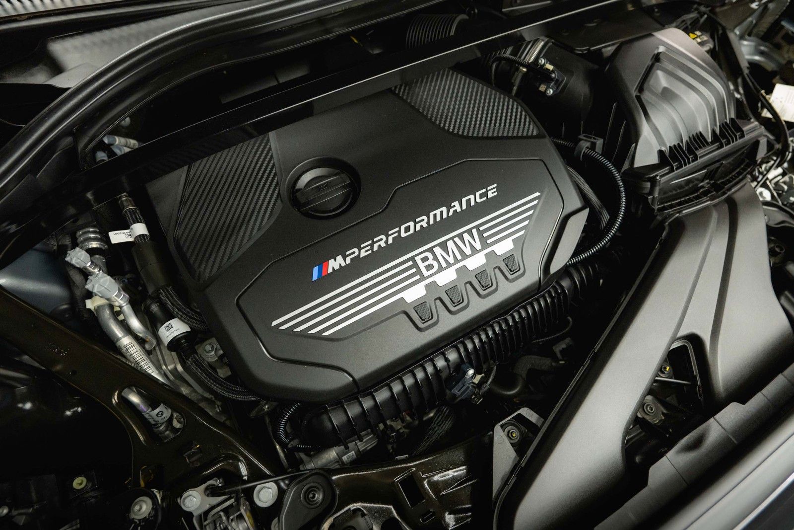 Fahrzeugabbildung BMW M235i xDrive M-Sport Pro Performance Shadow LED
