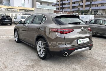 Alfa-Romeo Stelvio - 7