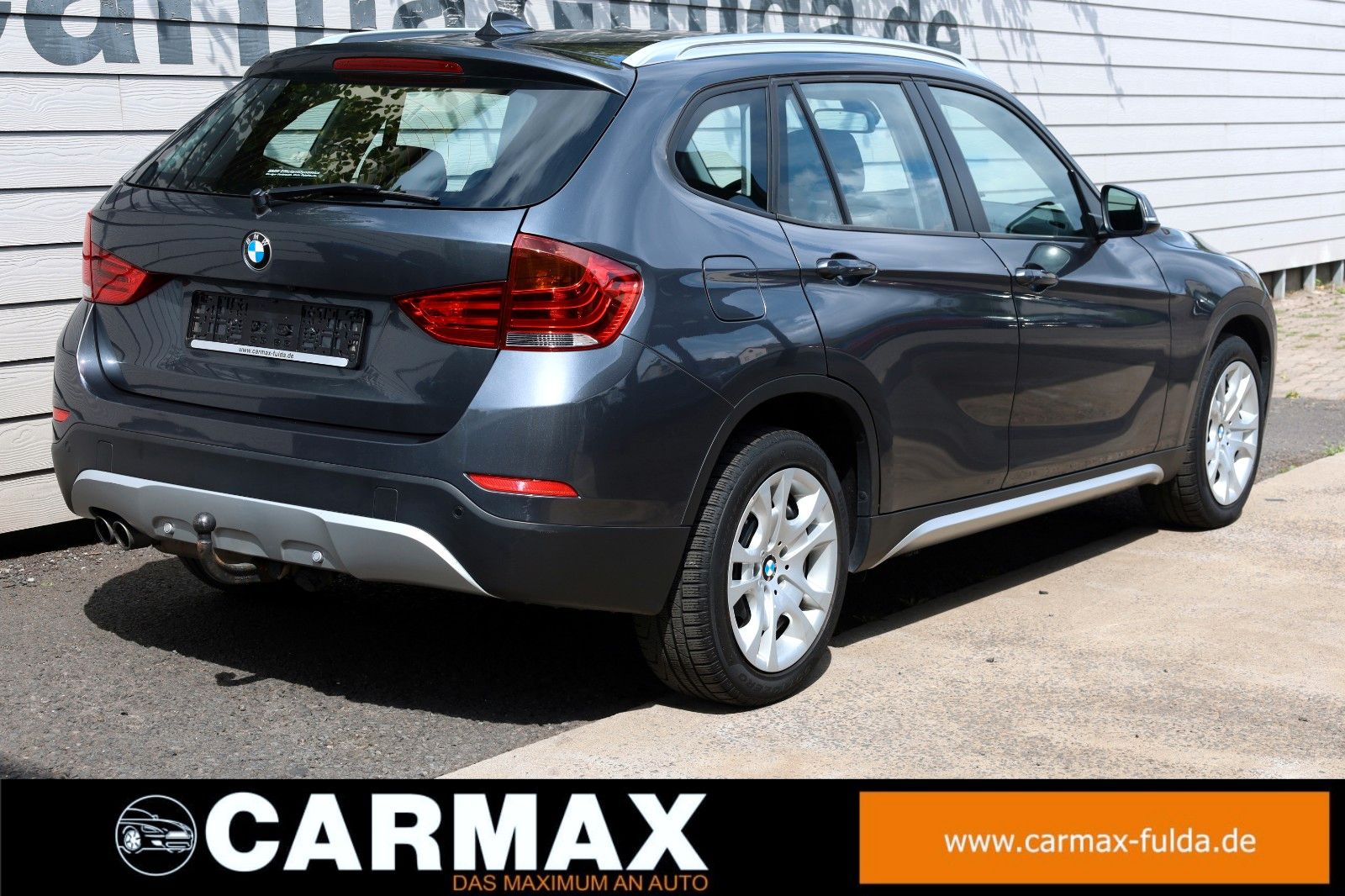 Fahrzeugabbildung BMW X1 20i xDrive XLine Navi,Xenon,Kamera,SH,PDC,AHK