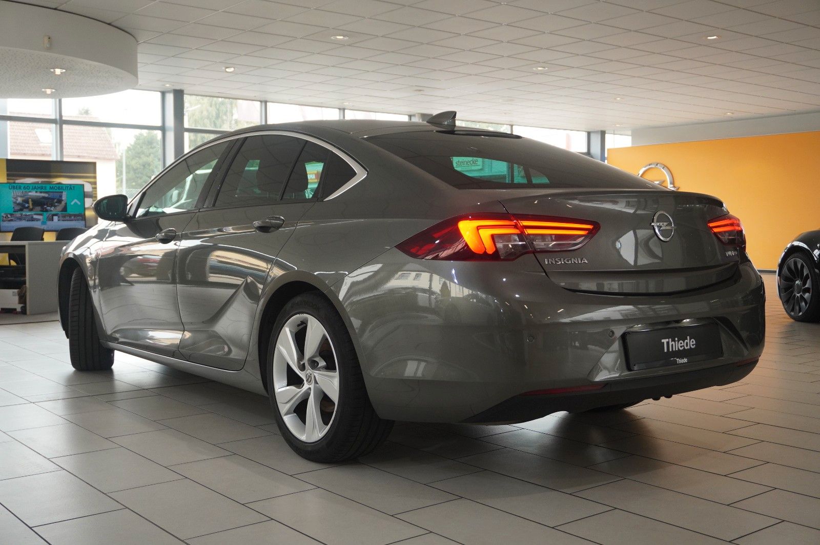 Fahrzeugabbildung Opel Insignia B GS 1.5T DYNAM. NAVI/LED/KAMERA/VIRTU.