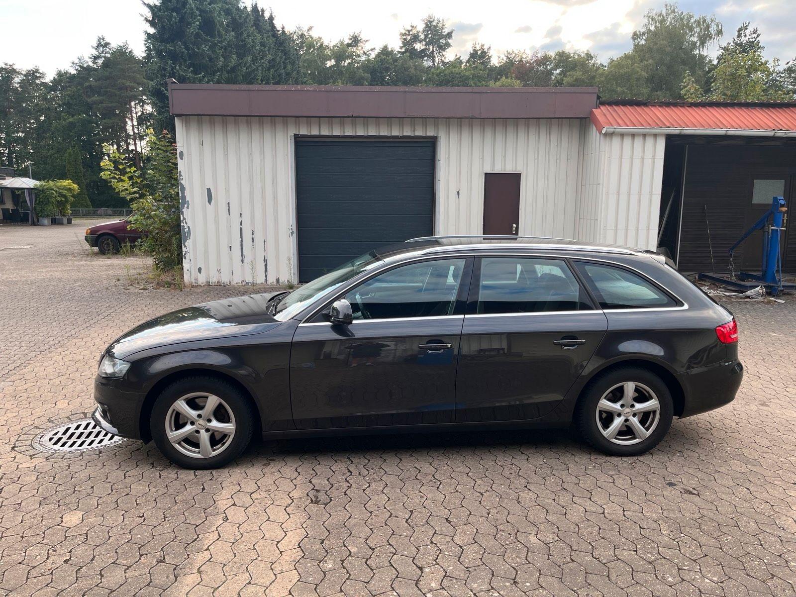Audi A4 2008 — engine 160 HP (118kW)
