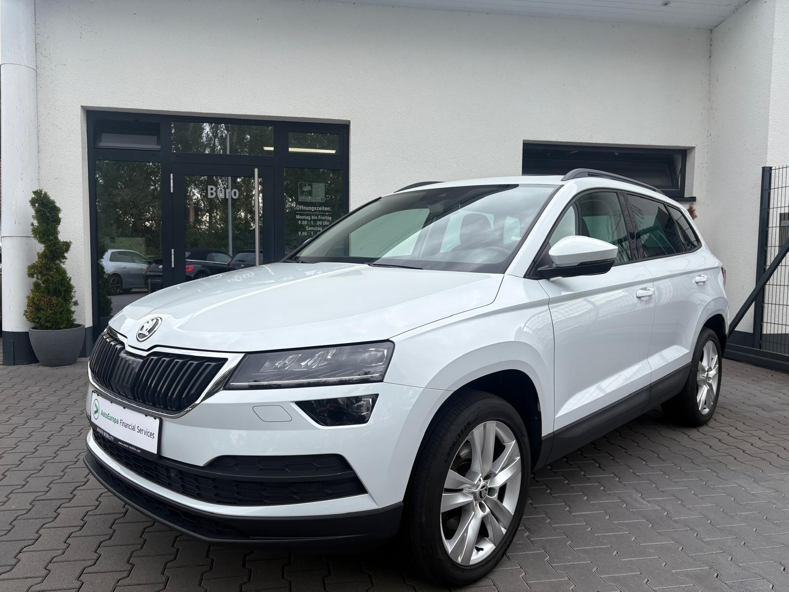 Skoda Karoq DSG Style Panorarma-Kamera-Navi-LED-Canton