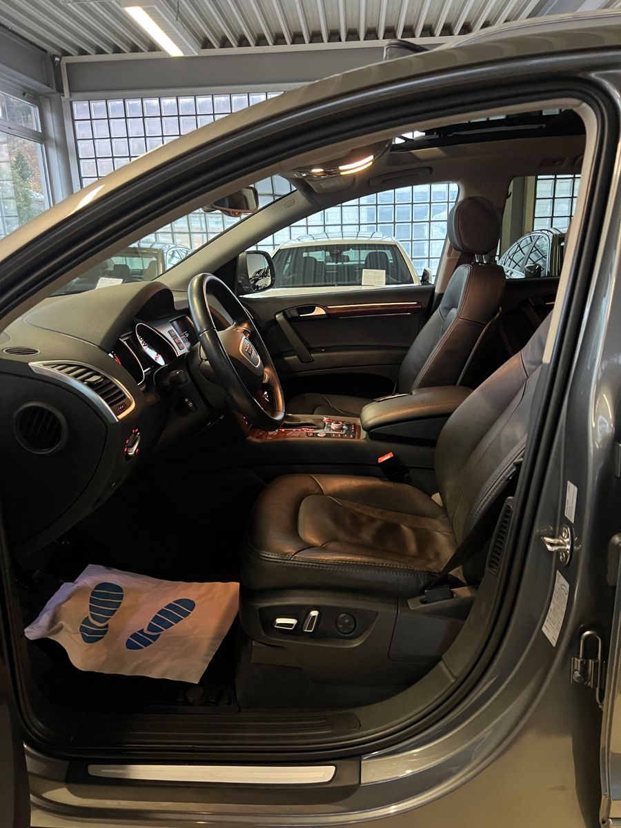 Fahrzeugabbildung Audi Q7 3.0 TDI quattro * 1.HAND * 7.Sitzer *