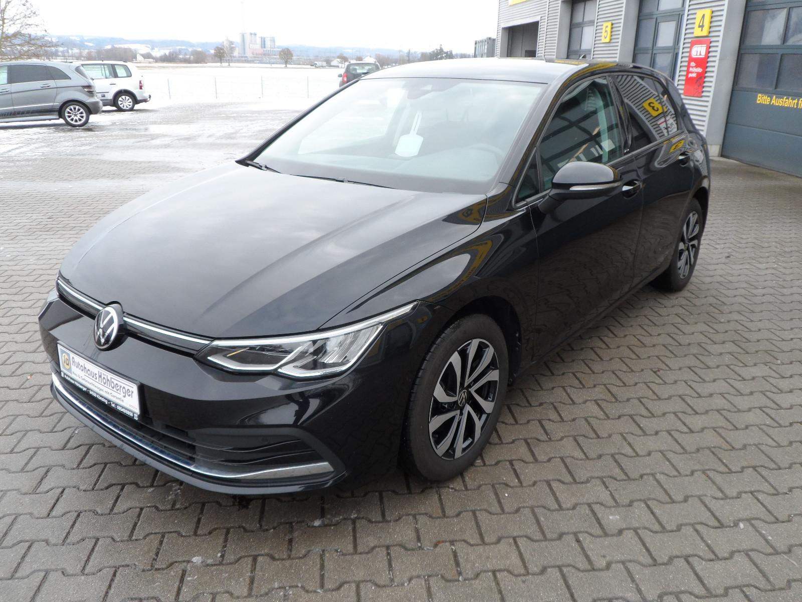 Volkswagen Golf VIII Lim. Active/Navi/PDC/LRH/SHZ/8xALU/Top