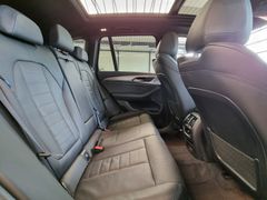 Fahrzeugabbildung BMW X3 XDRIVE 30i M-SPORT LEDER STANDHZ PANO AHK 360
