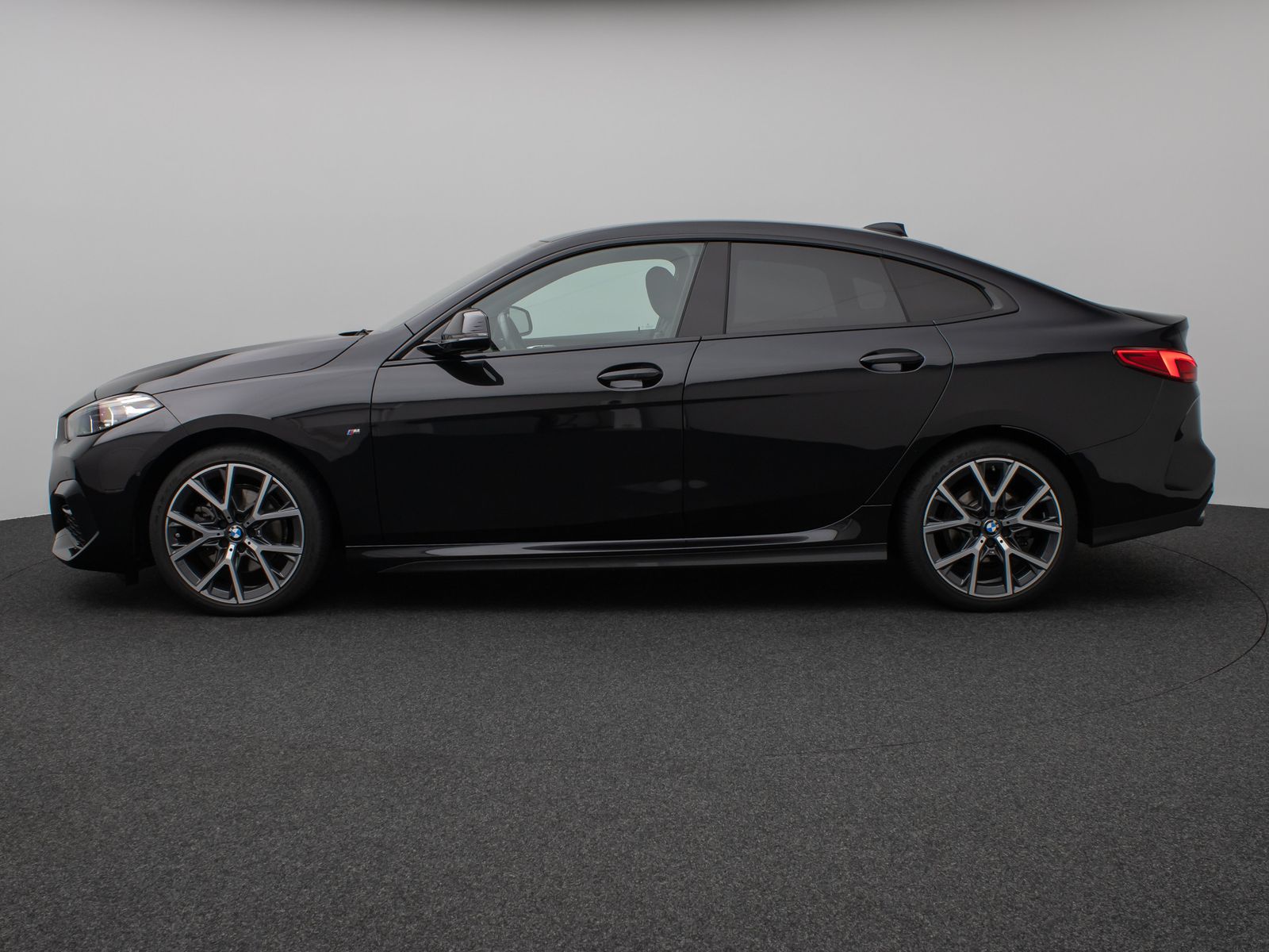 Fahrzeugabbildung BMW 218i Gran Coupé M Sport DAB CockPitPr PDC Komfor