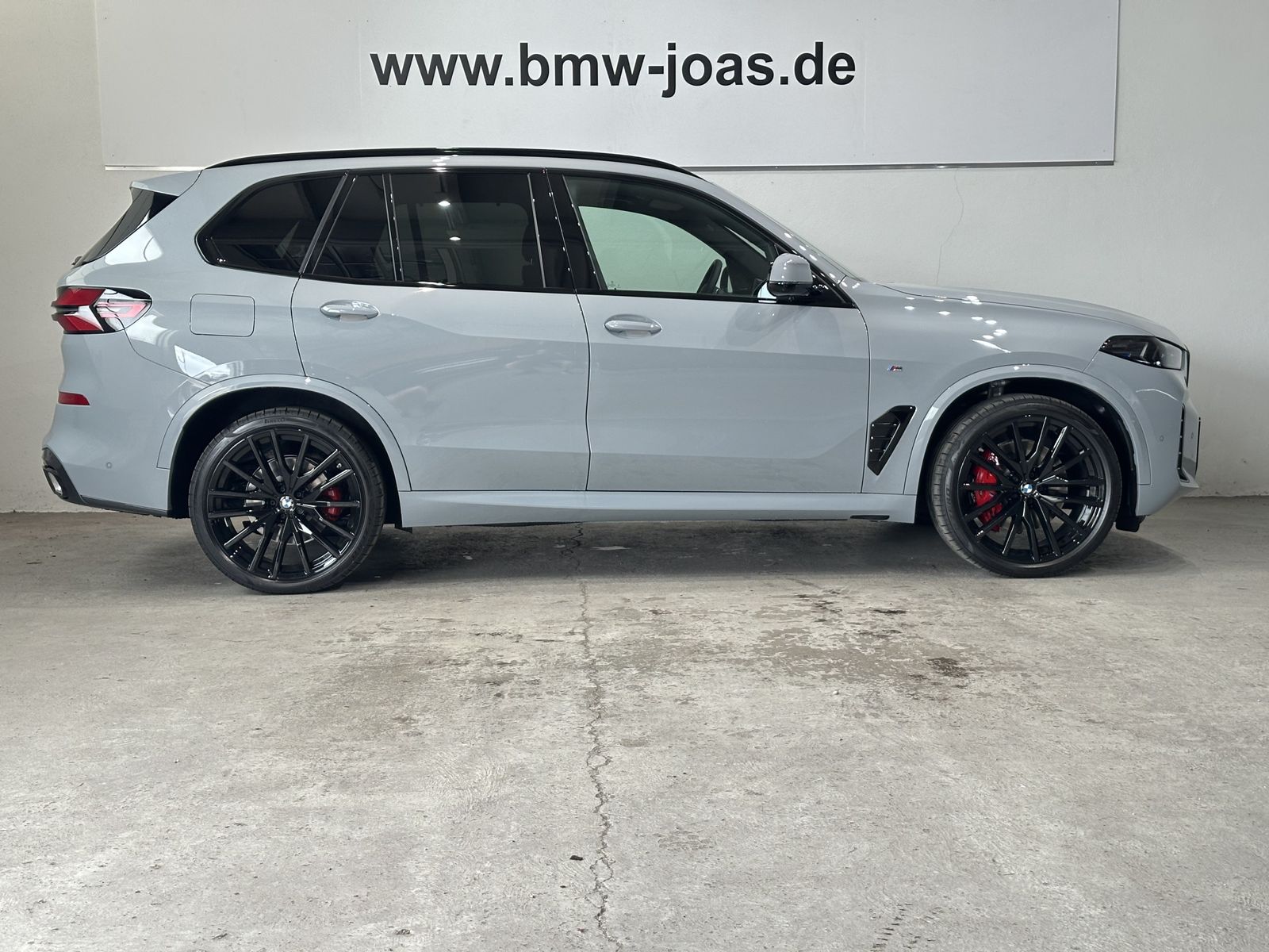 Fahrzeugabbildung BMW X5 xDrive30d 22" LMR, Sportbremse rot hochglänze