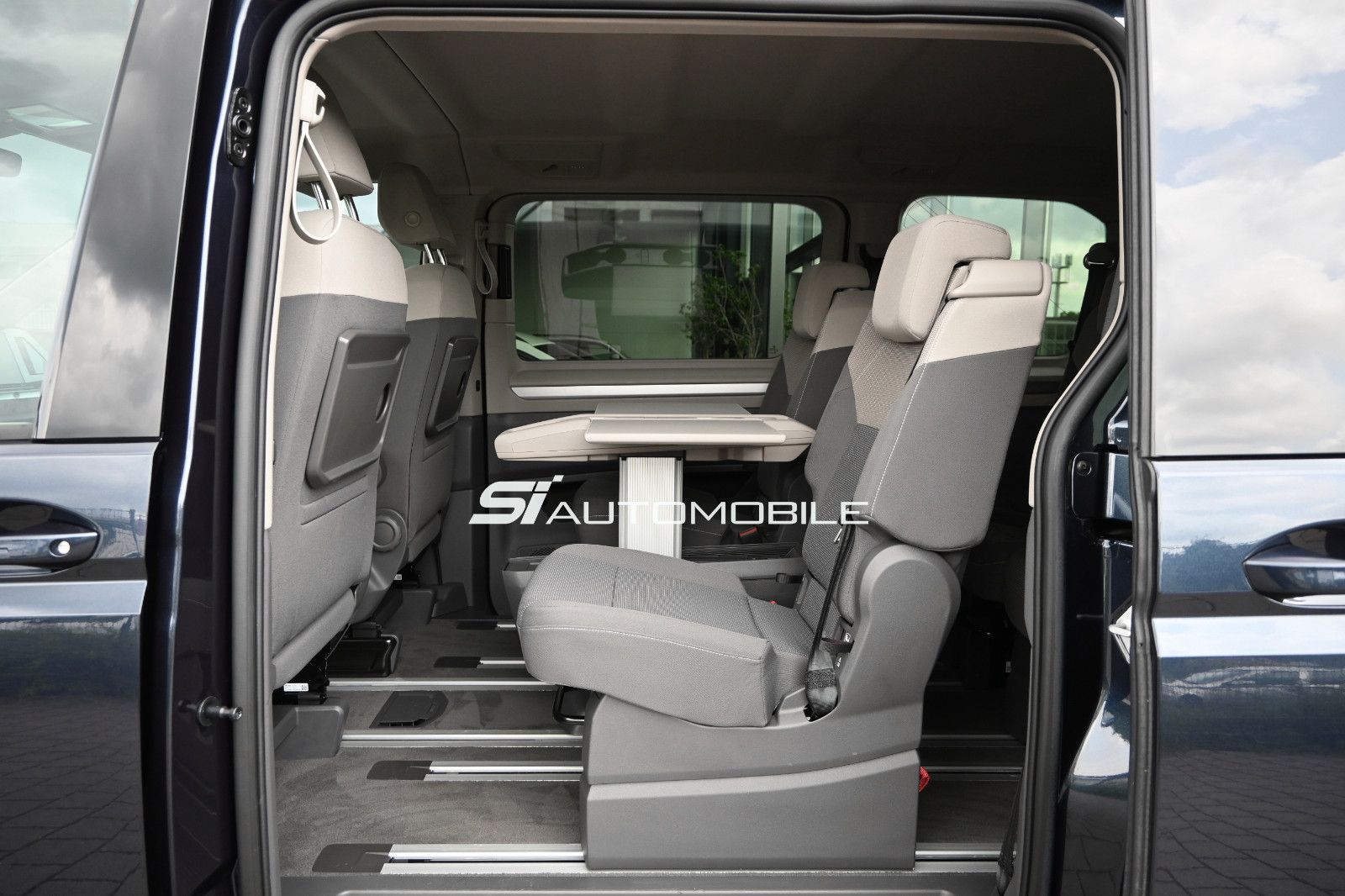 Fahrzeugabbildung Volkswagen T7 Multivan 2,0 TDI DSG Life °ACC°STANDHEIZUNG°