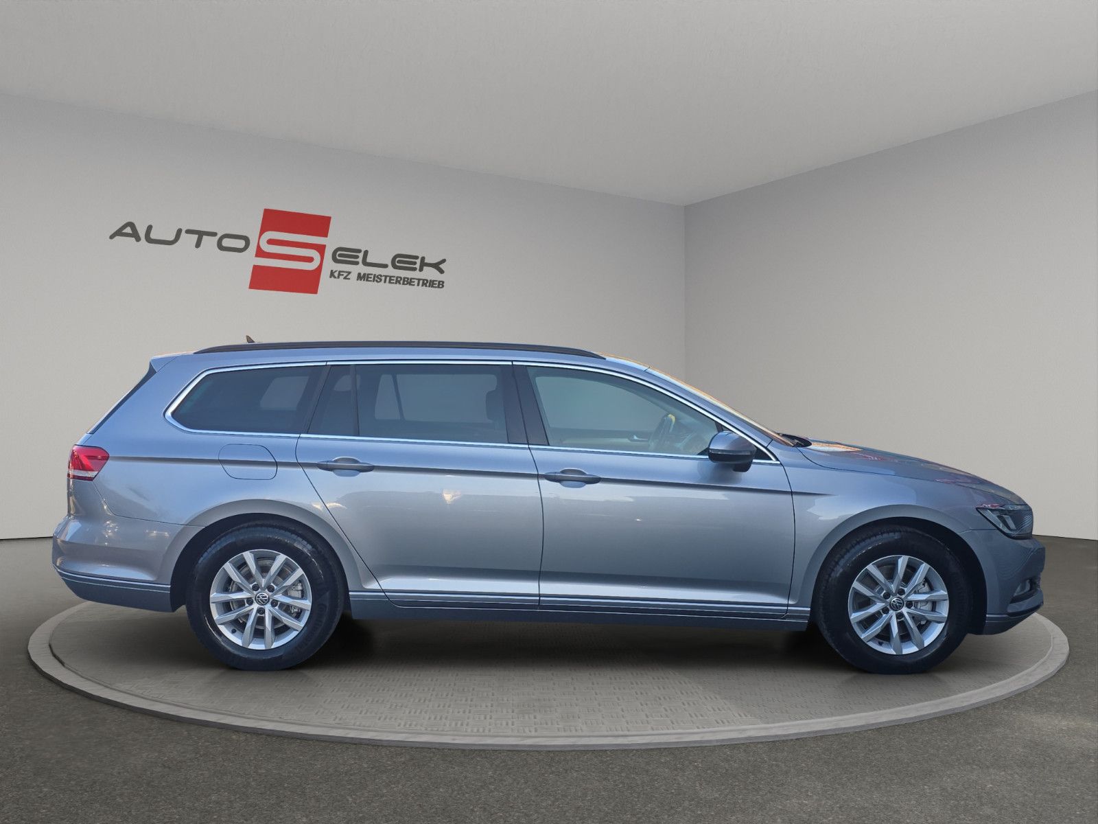 Fahrzeugabbildung Volkswagen Passat Variant Comfortline BMT/Start-Stopp AHK