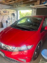 Honda Civic orig. 55040km/ TÜV neu - Honda Civic aus 2008 mit Benzin-Antrieb