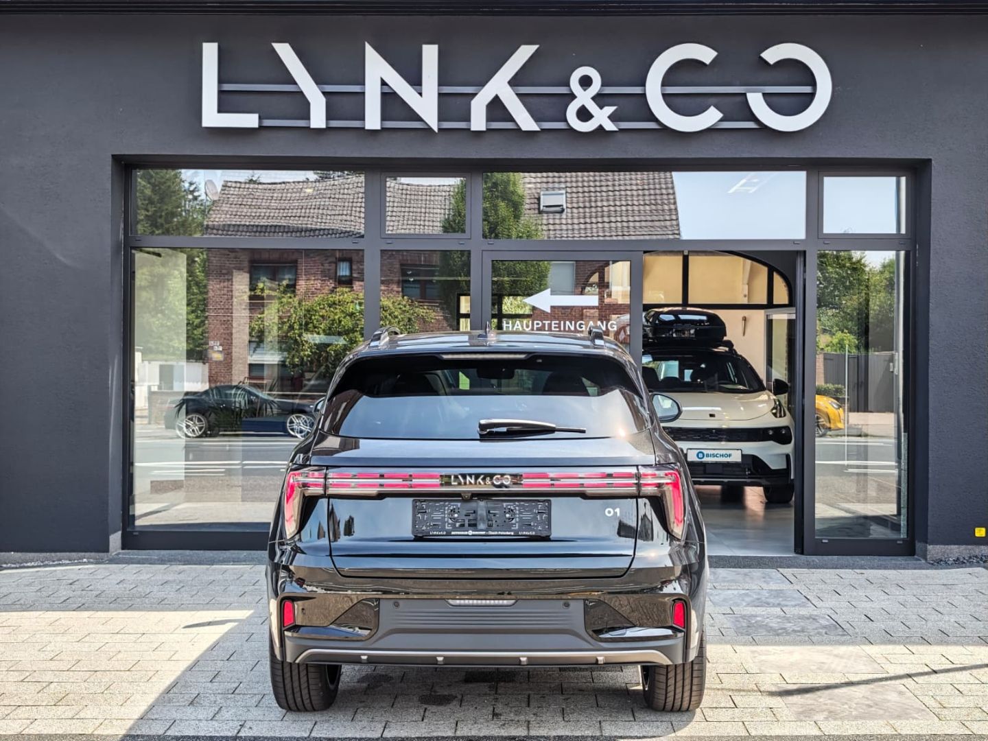 Lynk & Co 01
