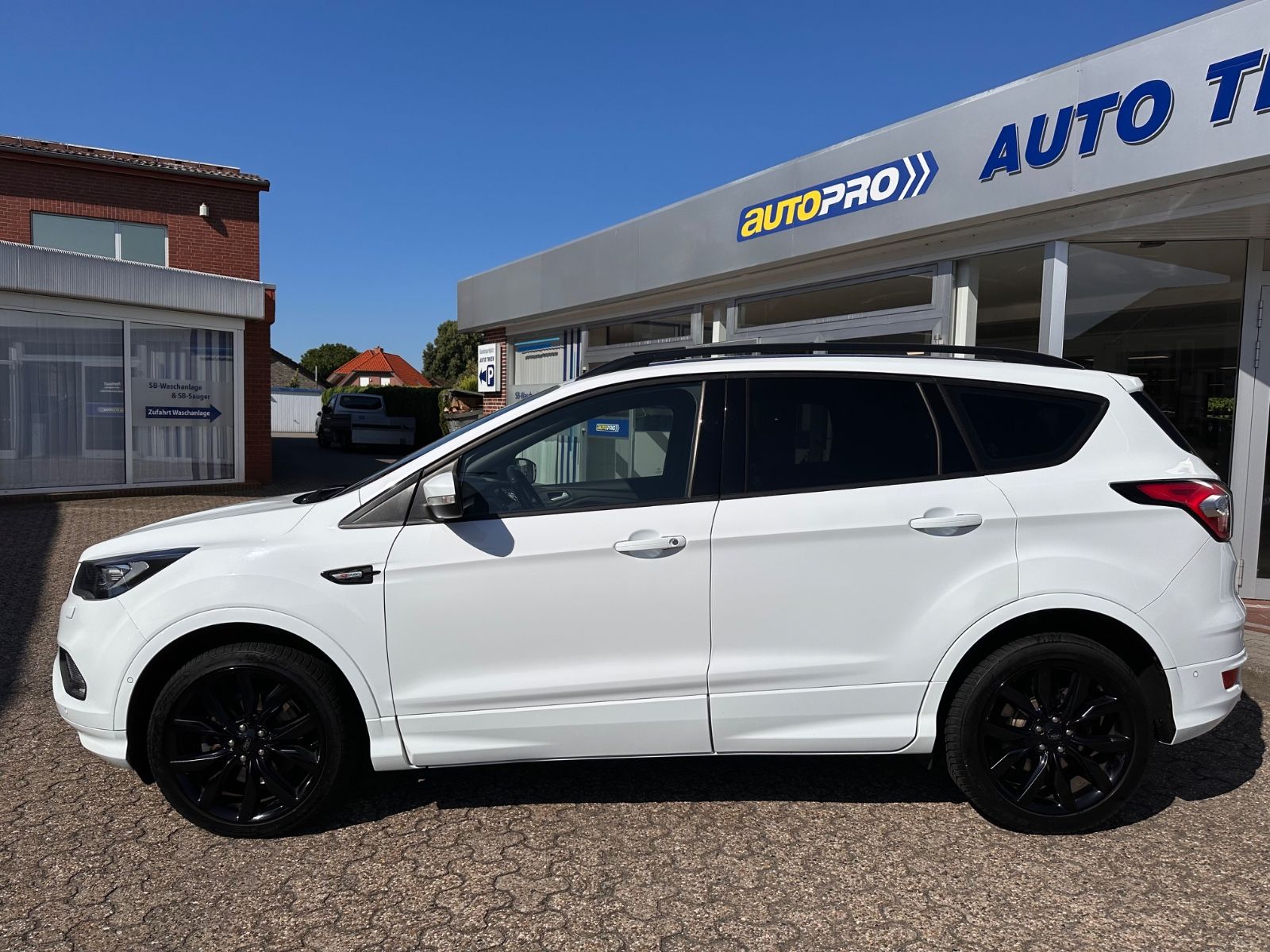 Fahrzeugabbildung Ford Kuga ST-Line 2.0 TDCi AHK/Navi/BiXenon/SHZG
