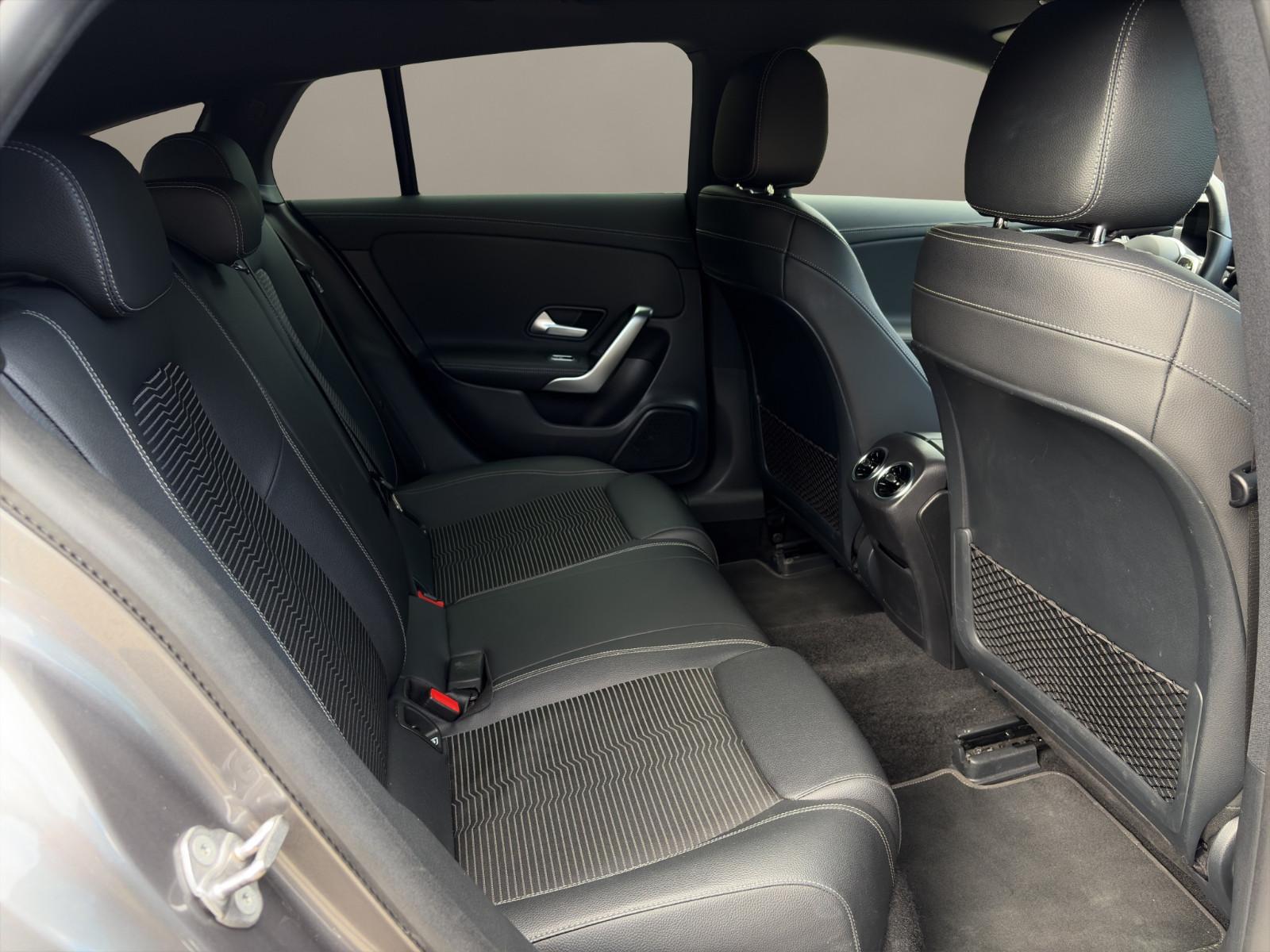 Mercedes-Benz CLA 180d Shooting Brake MBUX/Kamera, миниатюра 9