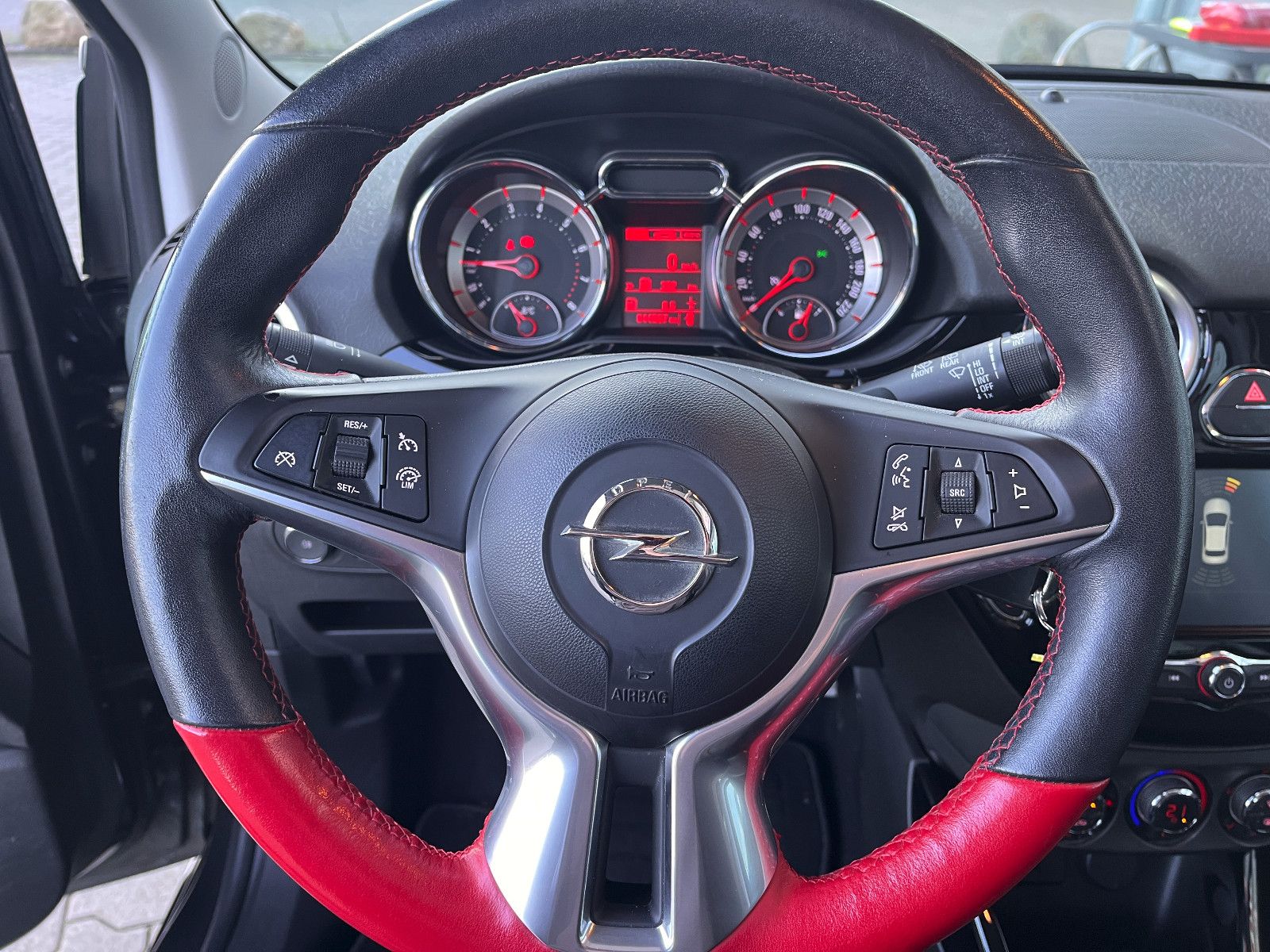 Fahrzeugabbildung Opel Adam Open Air 1.0 Turbo