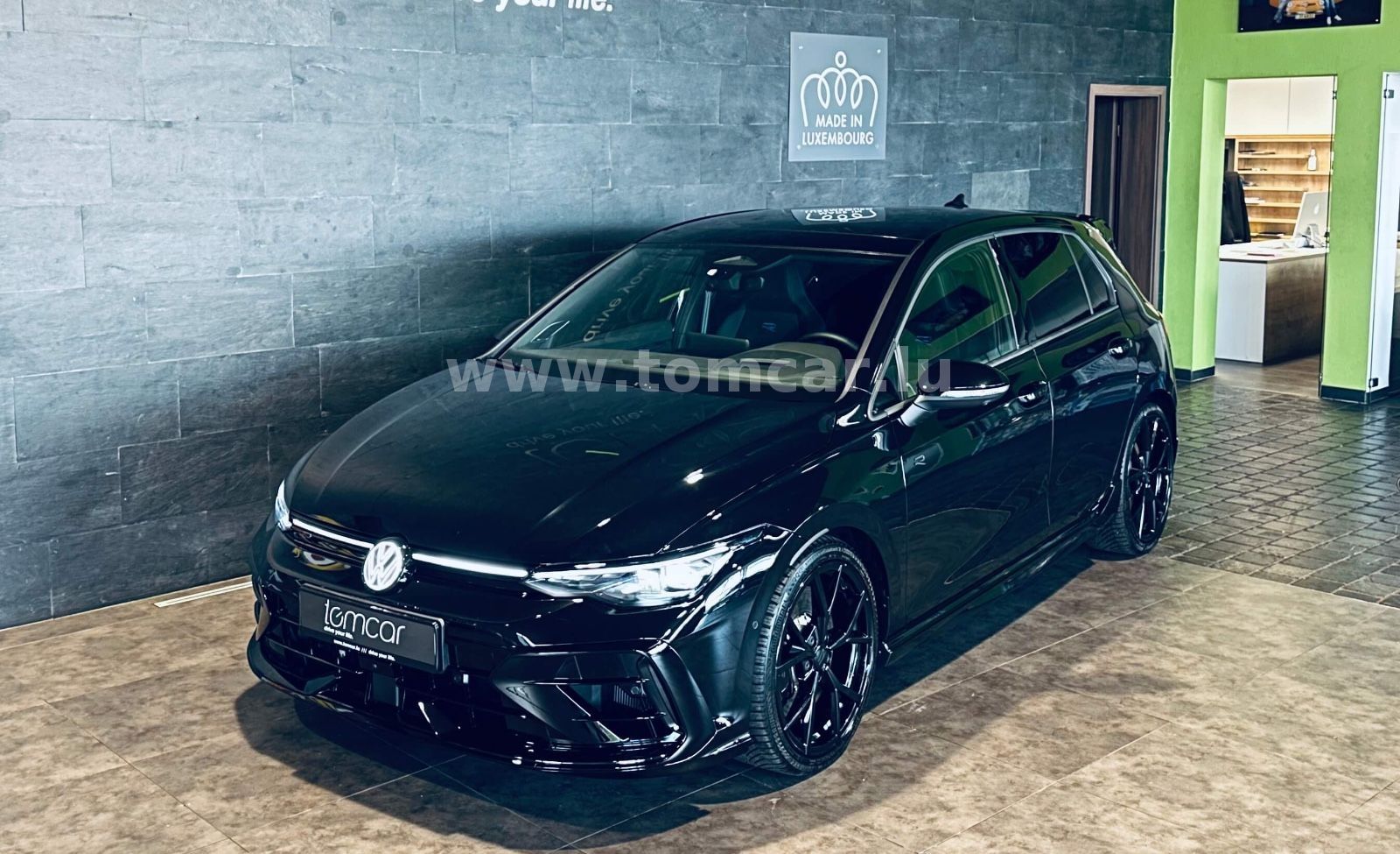 Volkswagen GOLF VIII R TSI 4MOTION DSG *HUD*PANORAMA*AHK* imagem 3
