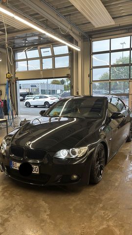 BMW E93 320i M Paket TÜV neu