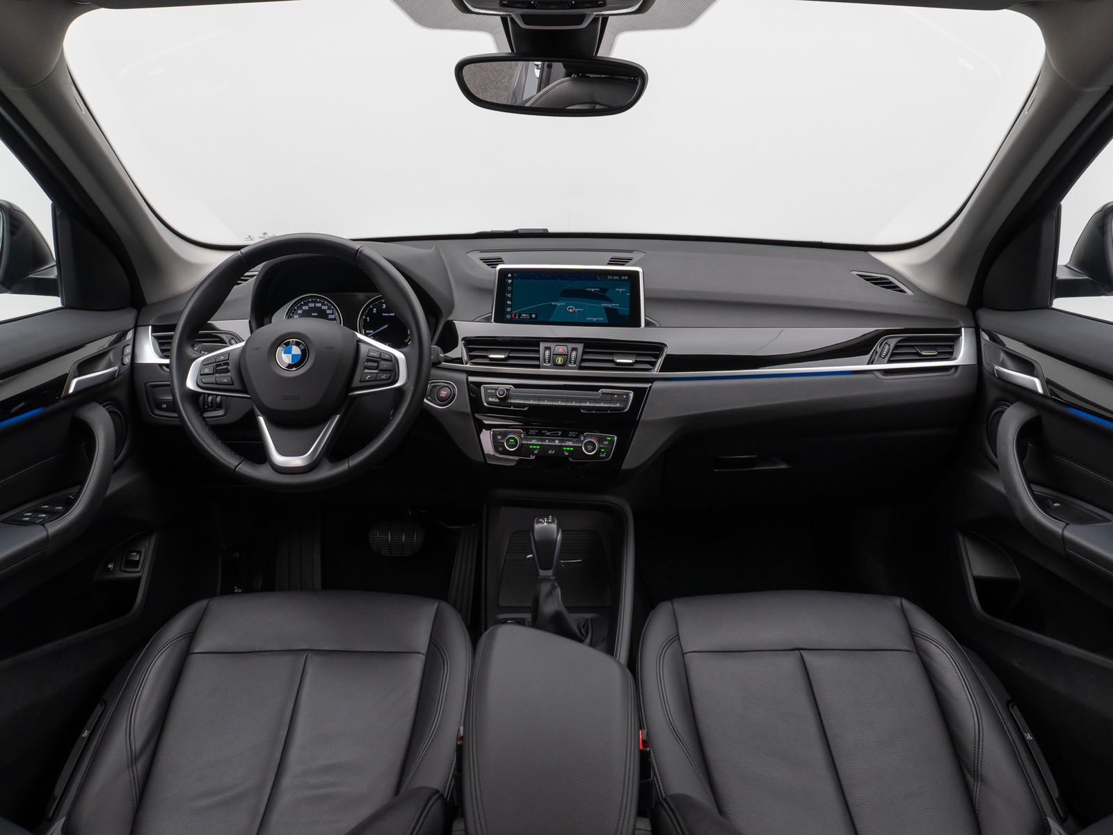 Fahrzeugabbildung BMW X1 xD25e PDC DAB Navi Lordos Geschwindigkeitsreg