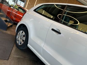 MYAUTOCENTER – Gebraucht- und Jahreswagen mit Werkstattservice in Pfaffenhofen Volkswagen Polo V Trendline *1-HAND*KLIMAANLAGE*tÜV:827*