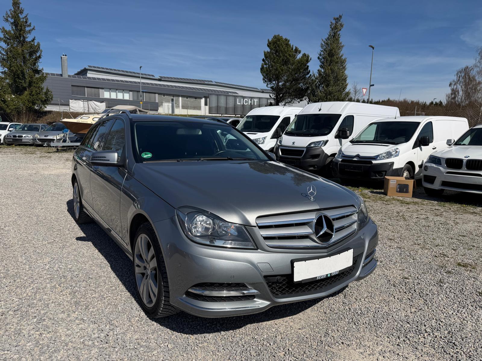 Mercedes-Benz C 200 T CGI BlueEfficiency