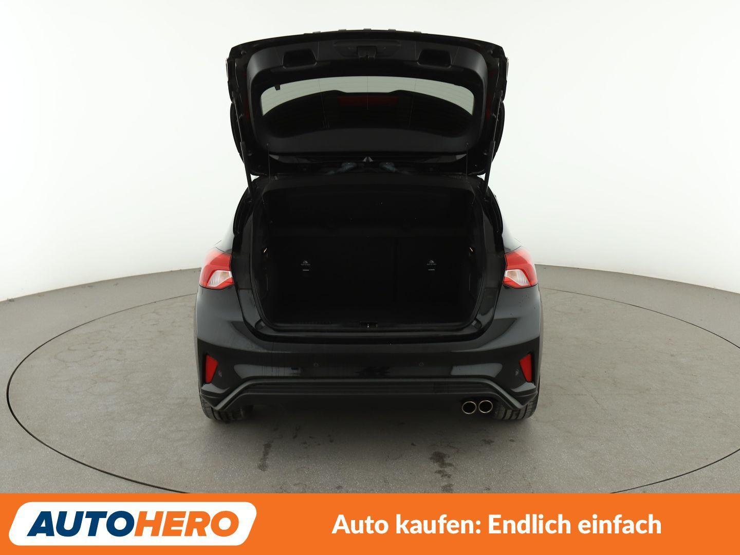 Ford Focus 1.0 EcoBoost ST-Line*NAVI*LED*TEMPO*CAM*
