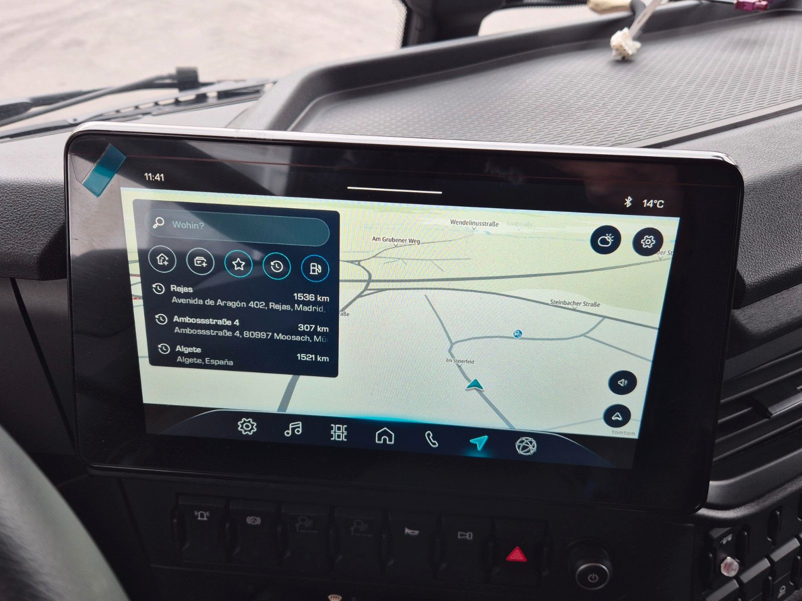 Fahrzeugabbildung Iveco AT300X54Z HR OFF Bordmatik AHK Intarder