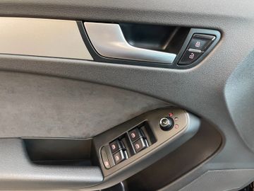 Audi A4 Avant quattro S-LINE*ALCANTARA*NAVI*PDC*MFLK*