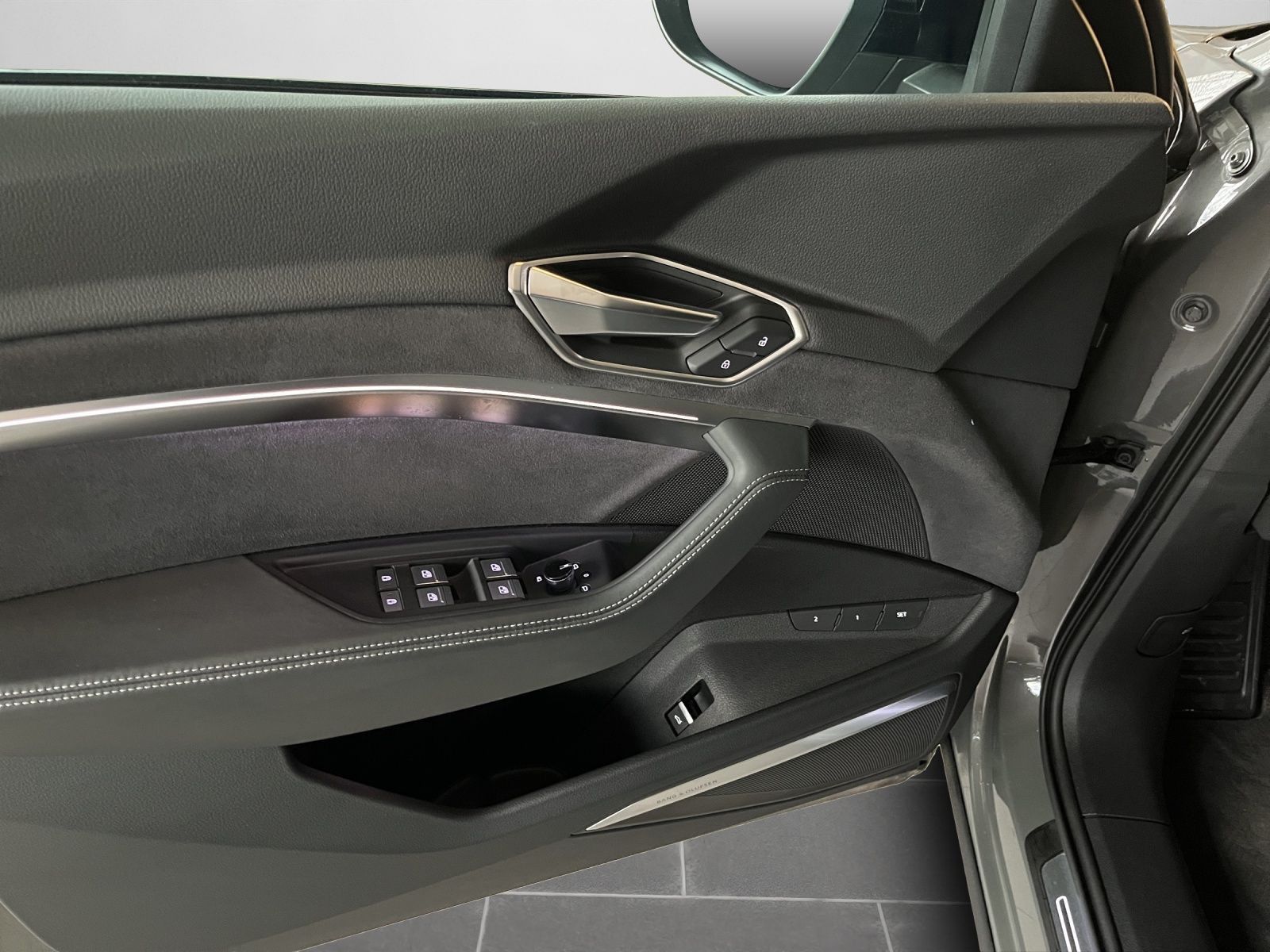 Audi Q8 e-tron - Bild 14