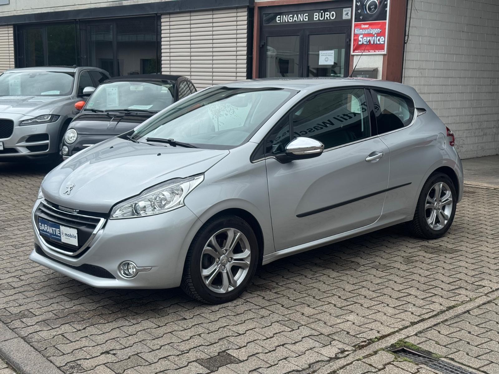 Peugeot 208 Allure | BT Car Play | Leder | PDC