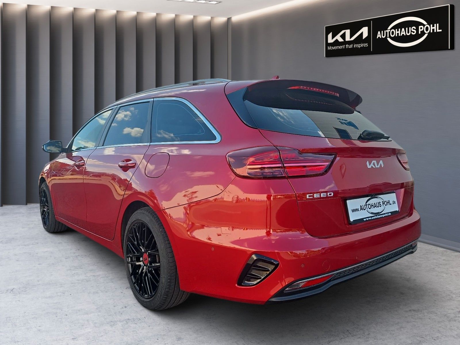 Fahrzeugabbildung Kia Ceed Sportswagon 1.5 T-GDI DCT Spirit Glasdach