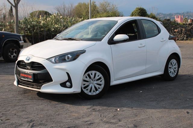 Toyota Yaris 1.5 Hybrid Tua A SOLI 244€