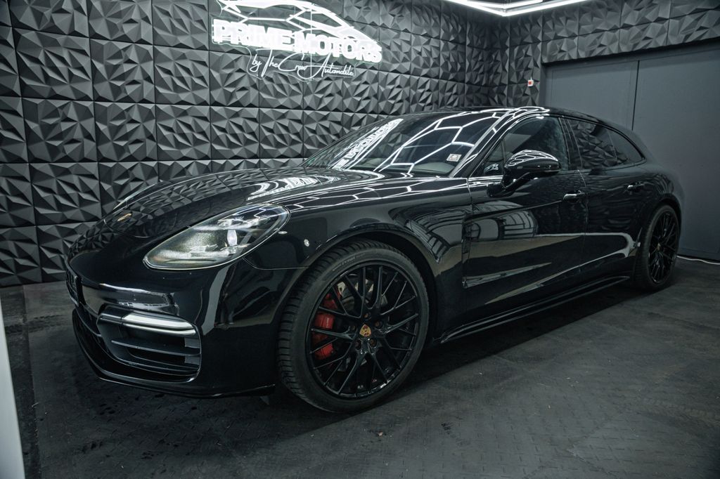 Image of Porsche Panamera