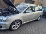 Toyota Corola Kombi 2.0 Diesel - Toyota Corolla mit Diesel-Antrieb: 2.0