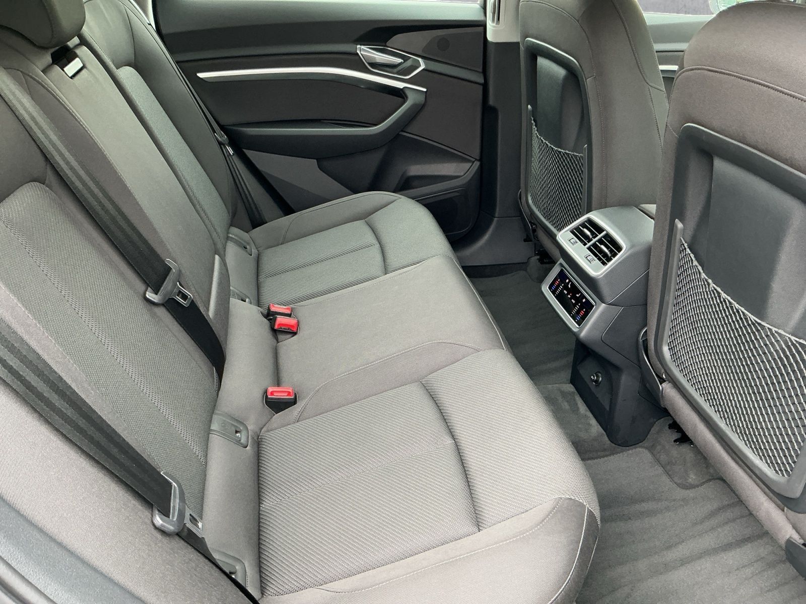 Audi e-tron - Bild 16