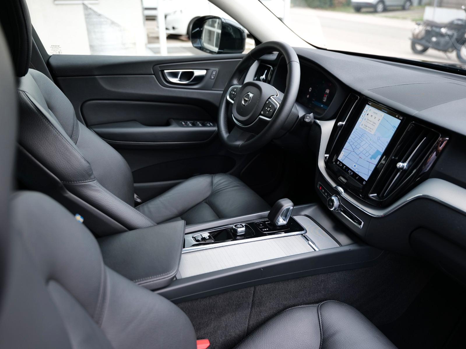 Volvo XC60 B5 Core AWD LEDER+NAVI+4xSHZ+CAM+KEYLESS, миниатюра 16