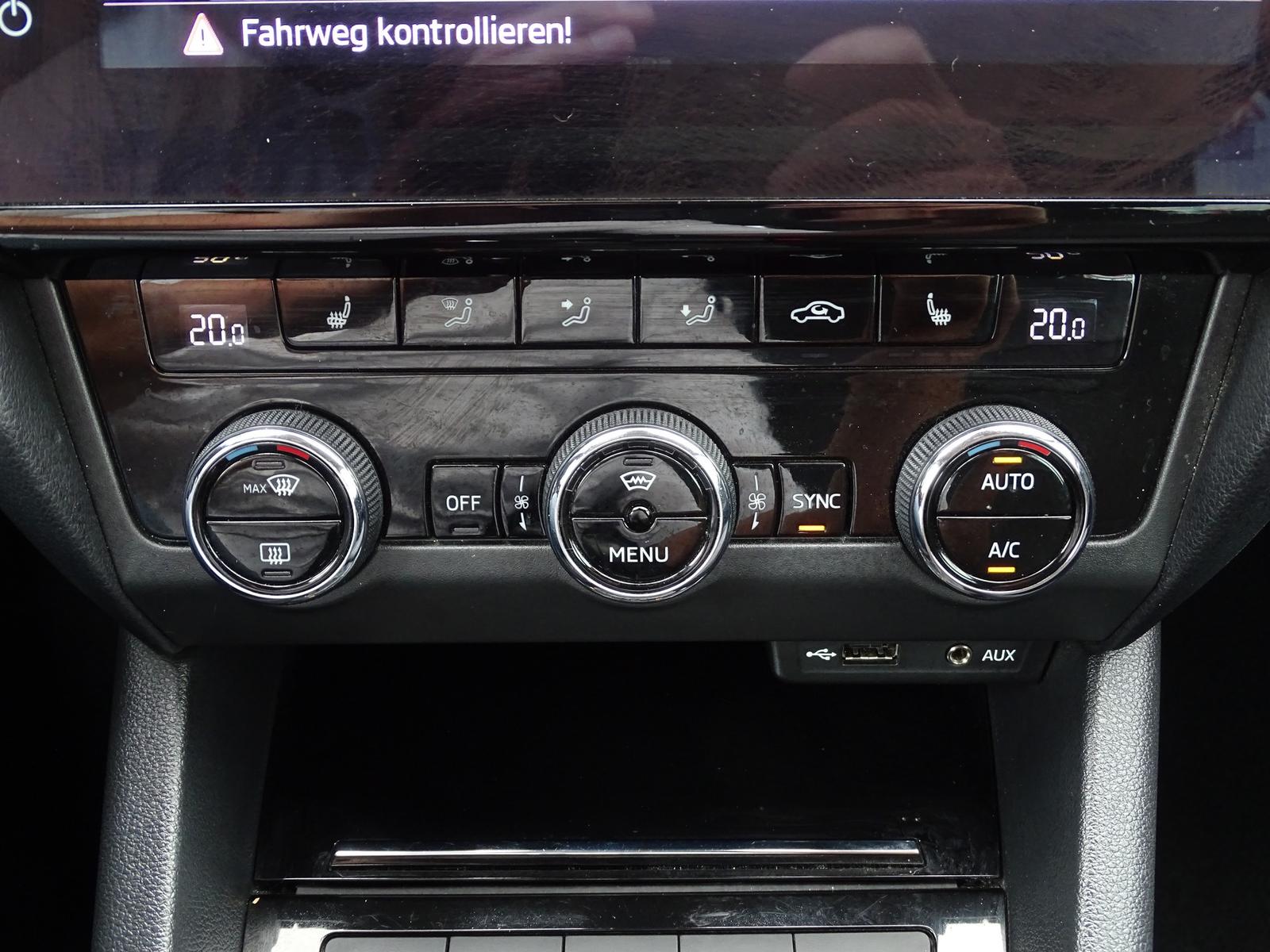 Skoda Octavia Combi 1.4TSI Style LED DCC Memory Canton