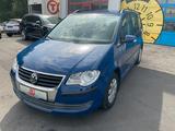 Volkswagen Touran 1.9 TDI Klima AHK Xenon 7.Sitzer - Volkswagen Touran mit Diesel-Antrieb: 1.9
