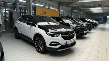 Fotografie 1 des Opel Grandland (X) Grandland X Plug-in-Hybrid 1.6 DI AT Elegance