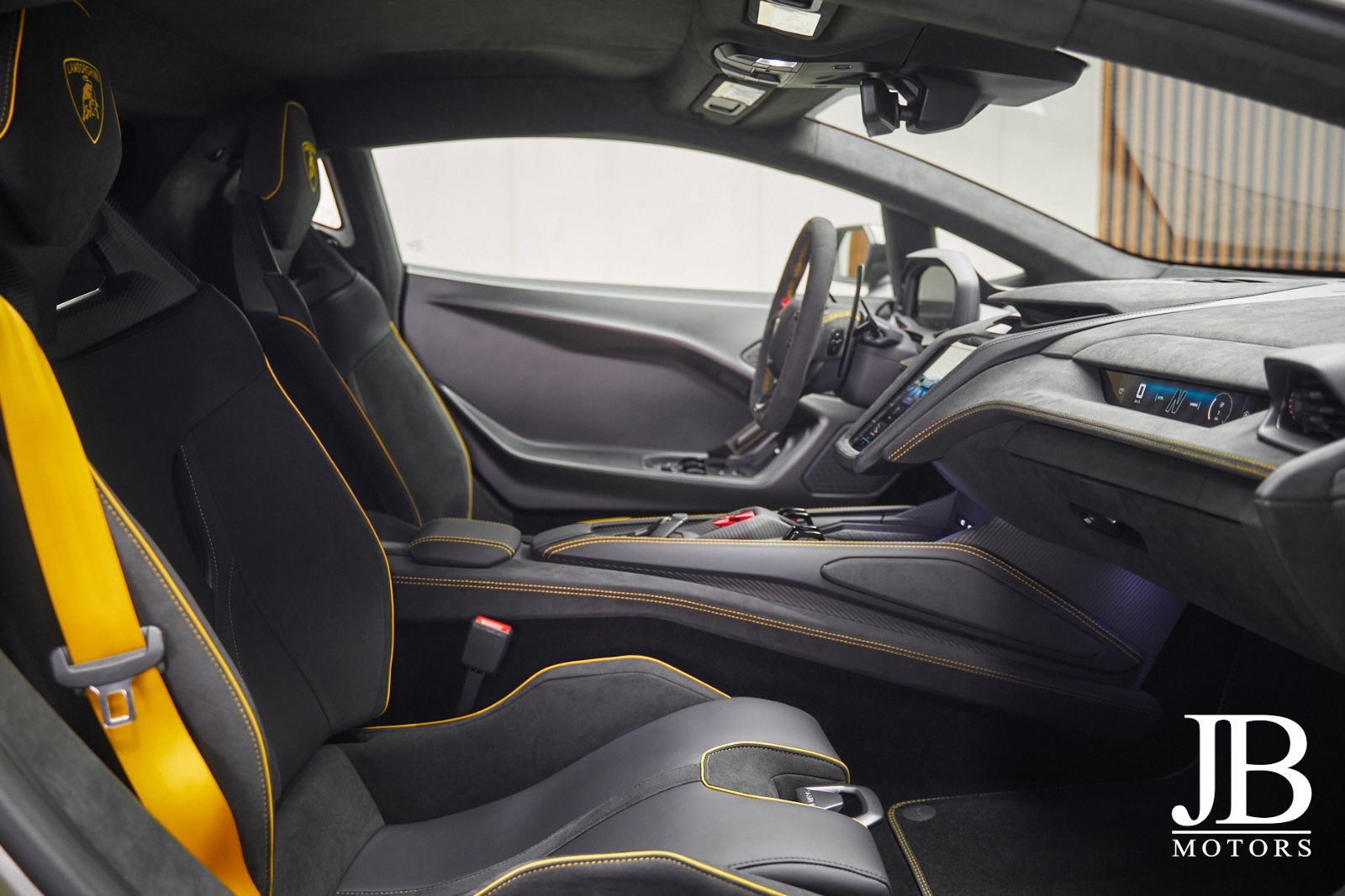 Fahrzeugabbildung Lamborghini Temerario Alleggerita Carbon Lift Racing NEW
