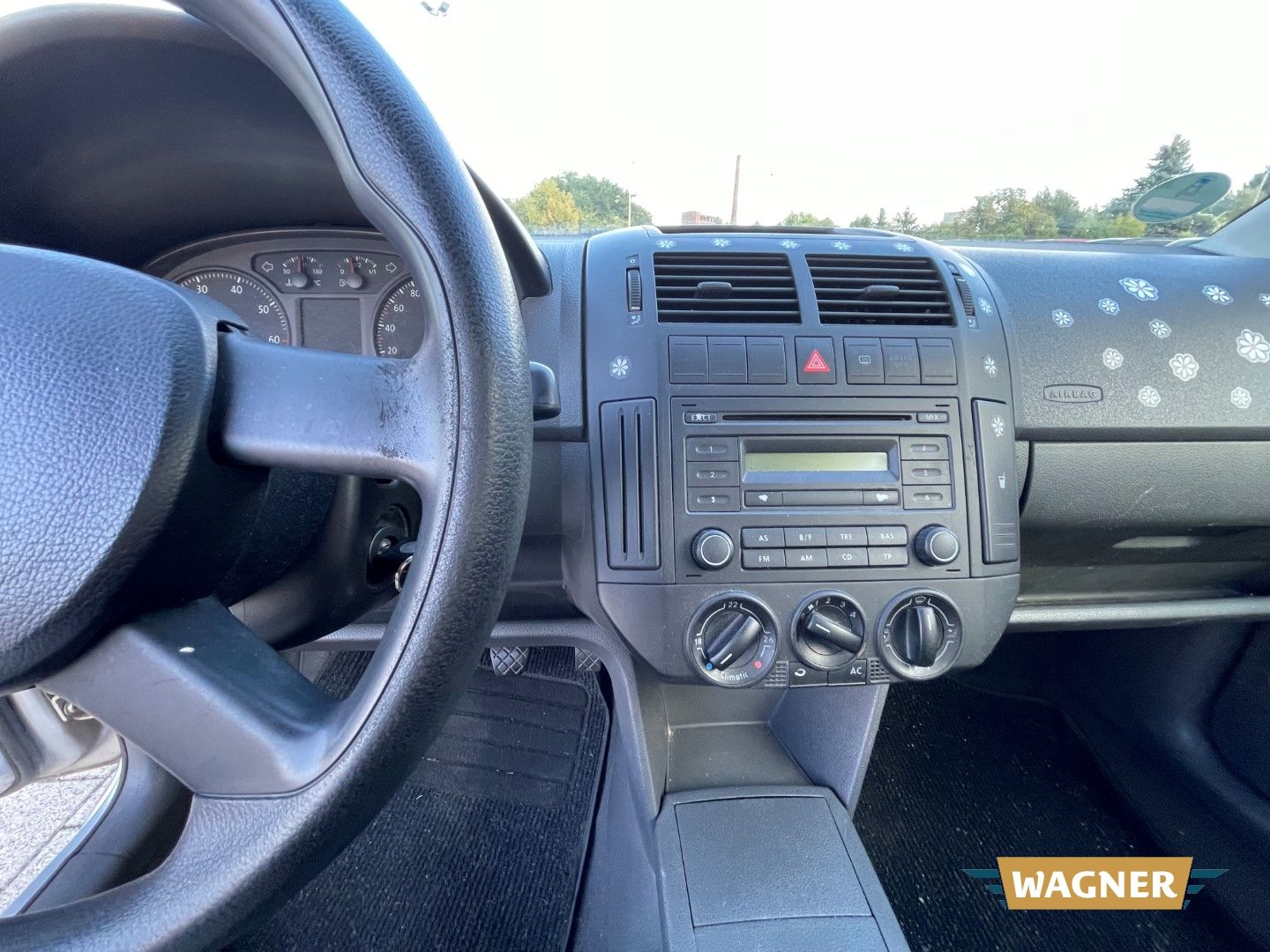 Fahrzeugabbildung Volkswagen Polo IV Trendline Servolenkung