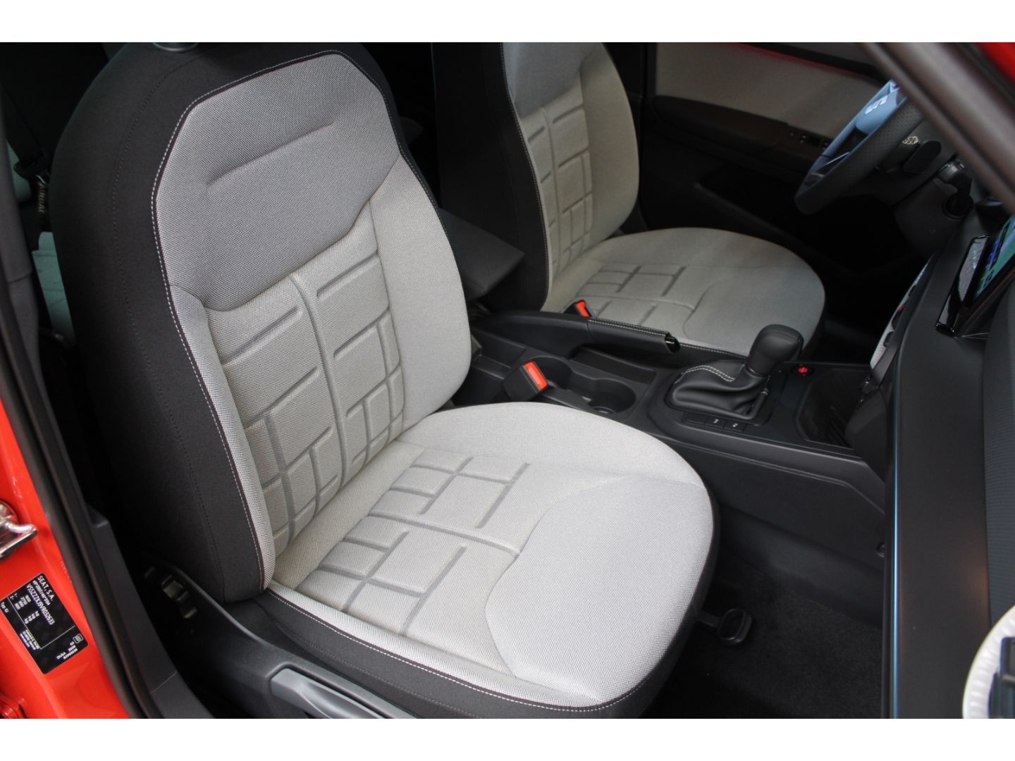 Seat Arona - Bild 33